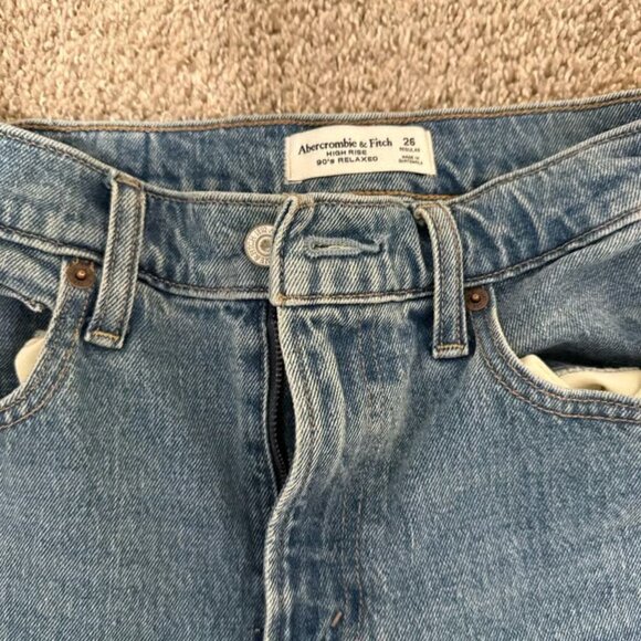 Abercrombie jeans - Picture 2 of 3